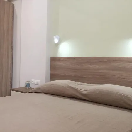 Apartment Blue Pearl *